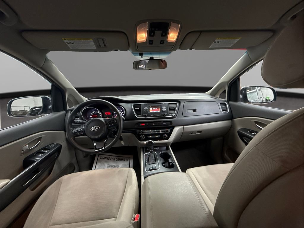 Used 2015 Kia Sedona LX w/ LX Convenience Package image 25