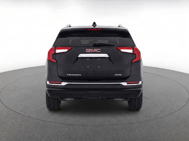 Used 2023 GMC Terrain Denali w/ Black Diamond Edition AWD/4WD image 7