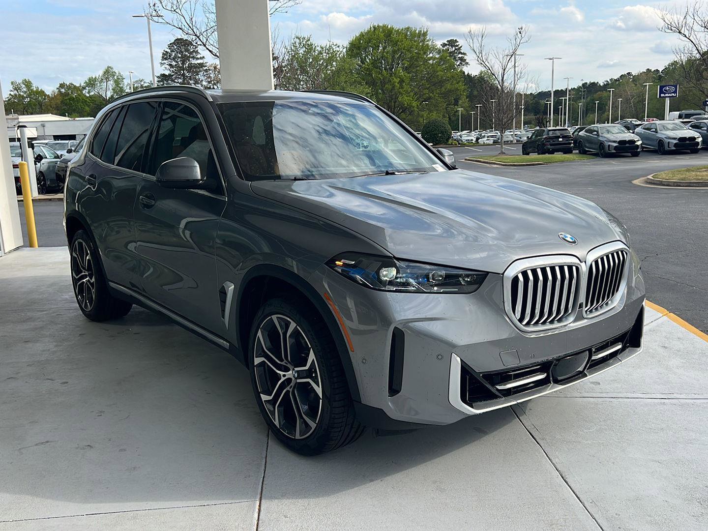 New 2026 BMW X5 sDrive40i image 8