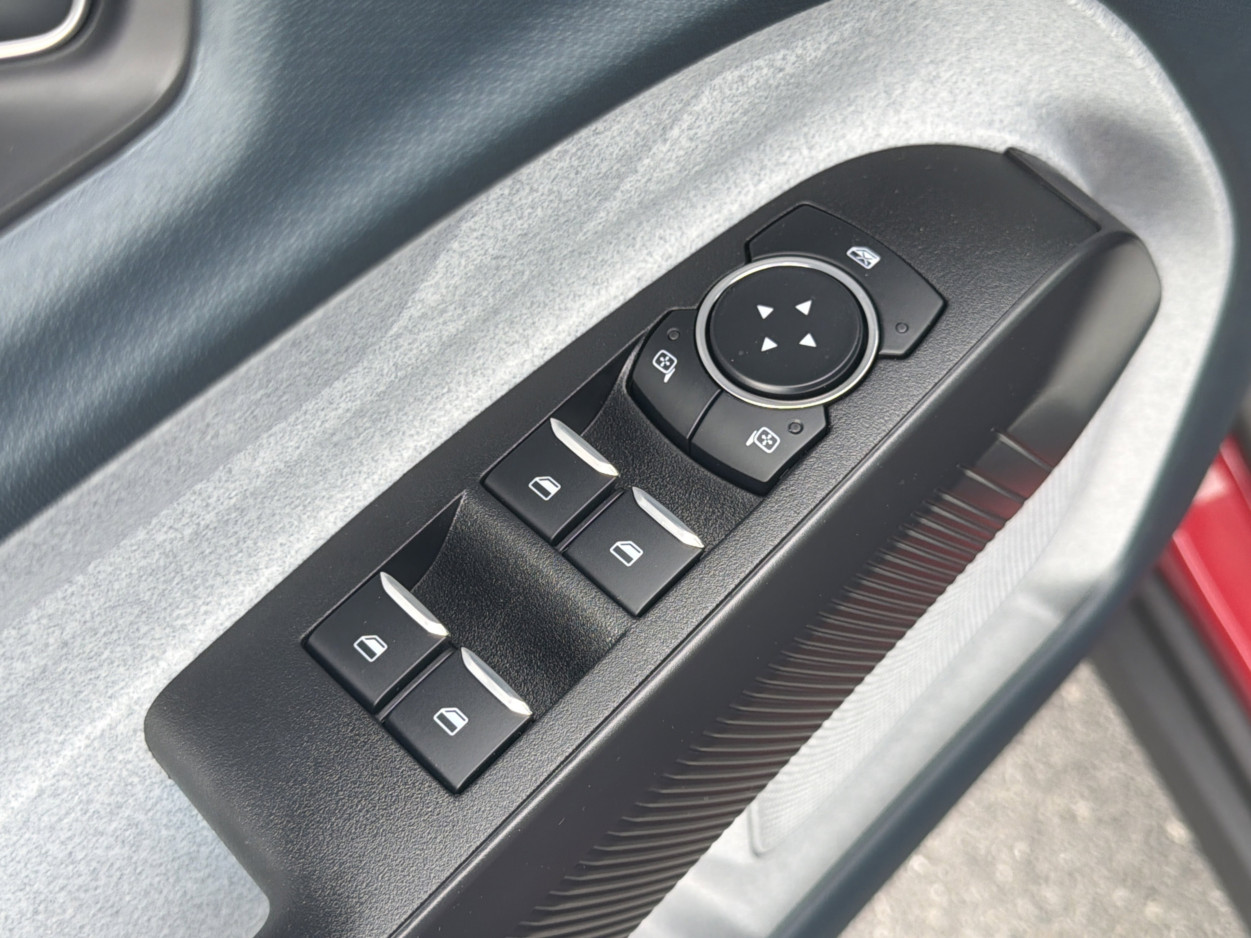 New 2025 Ford Maverick XLT w/ Equipment Group 301A image 16