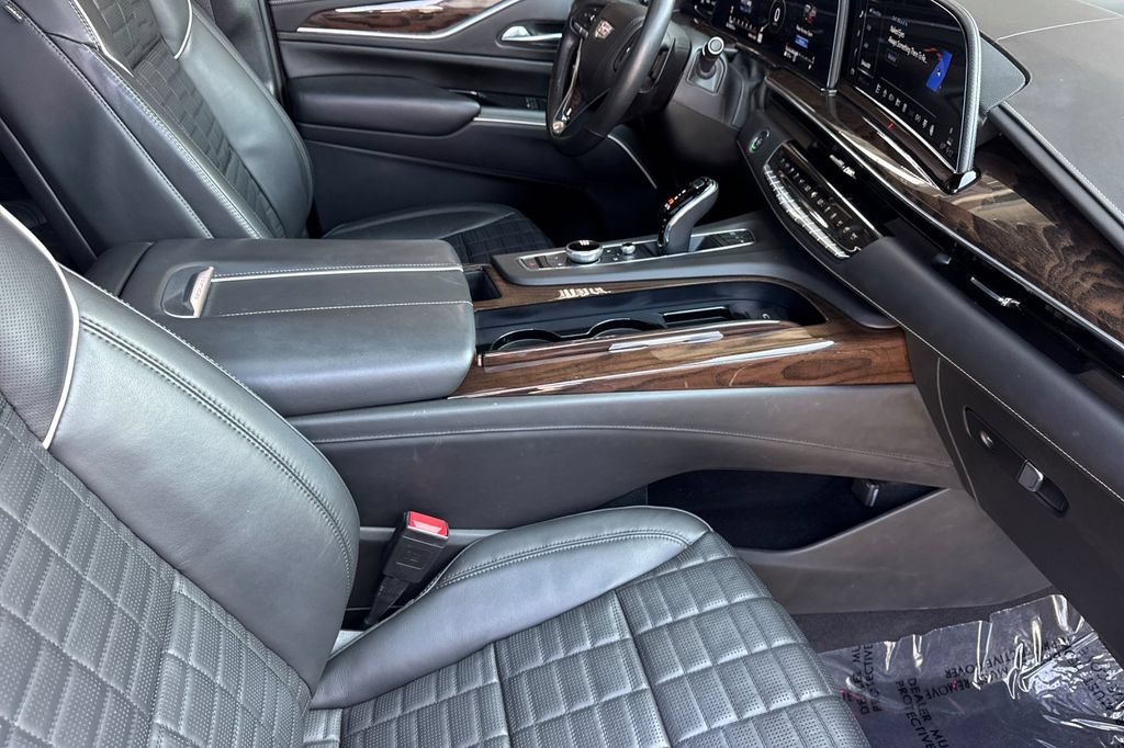 Used 2023 Cadillac Escalade Sport Platinum w/ LPO, ONYX Package AWD/4WD image 20