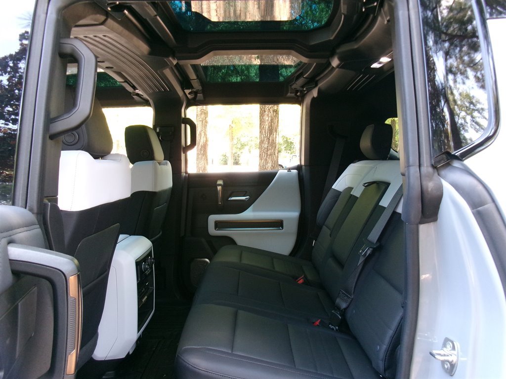 Used 2024 GMC Hummer EV 2X AWD/4WD image 34