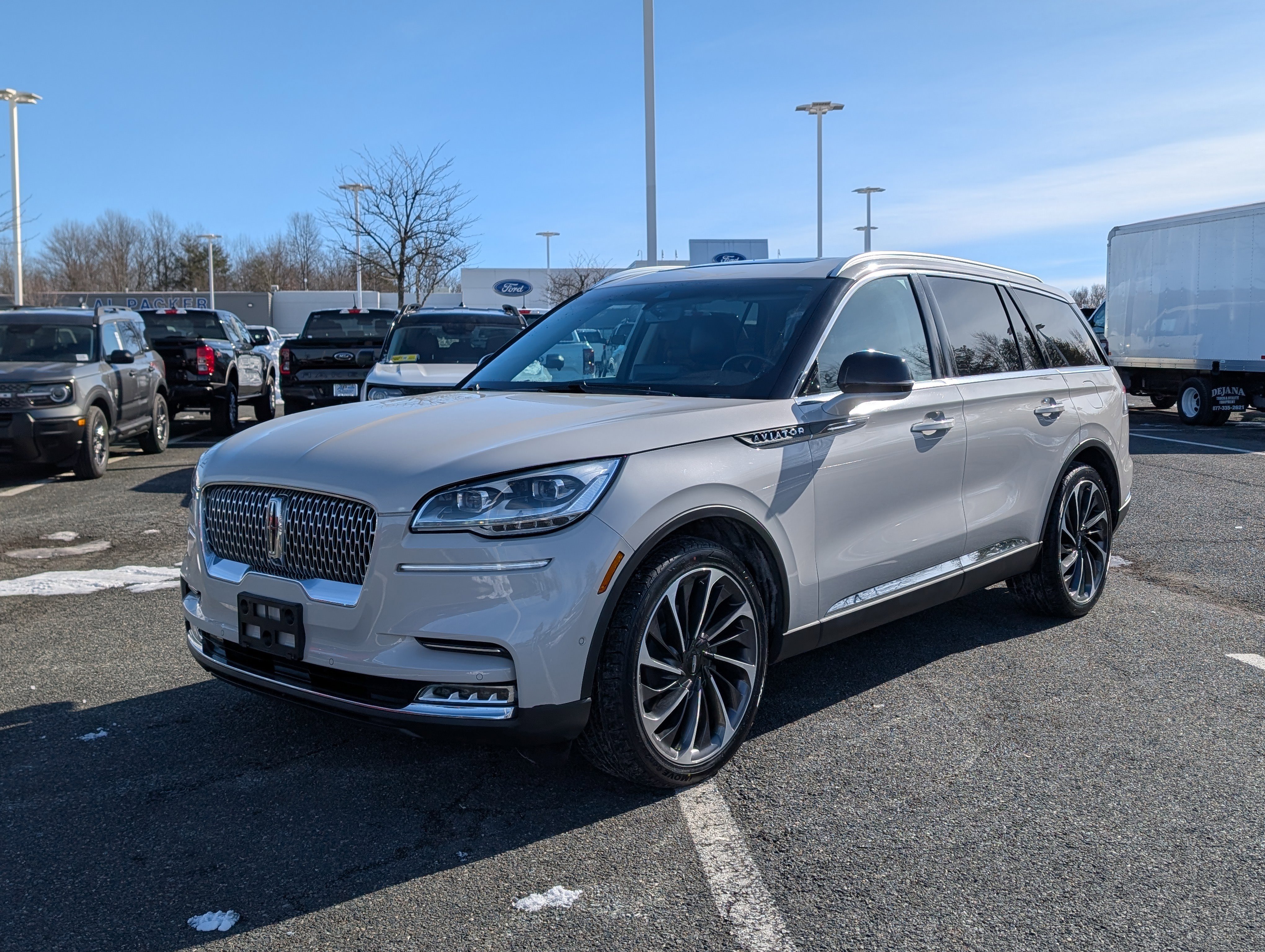 Used 2020 Lincoln Aviator Reserve w/ Equipment Group 202A image 7