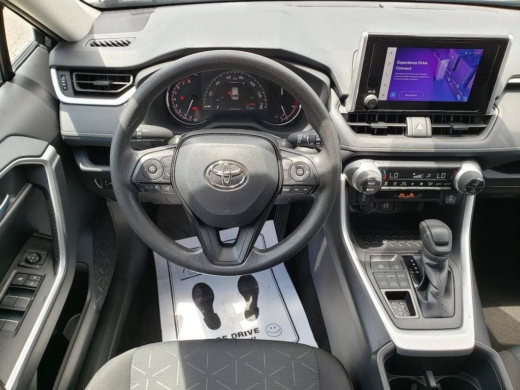 Certified 2025 Toyota RAV4 XLE AWD/4WD image 12