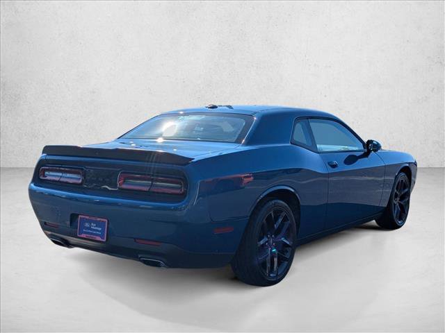 Used 2021 Dodge Challenger SXT w/ Driver Convenience Group image 5
