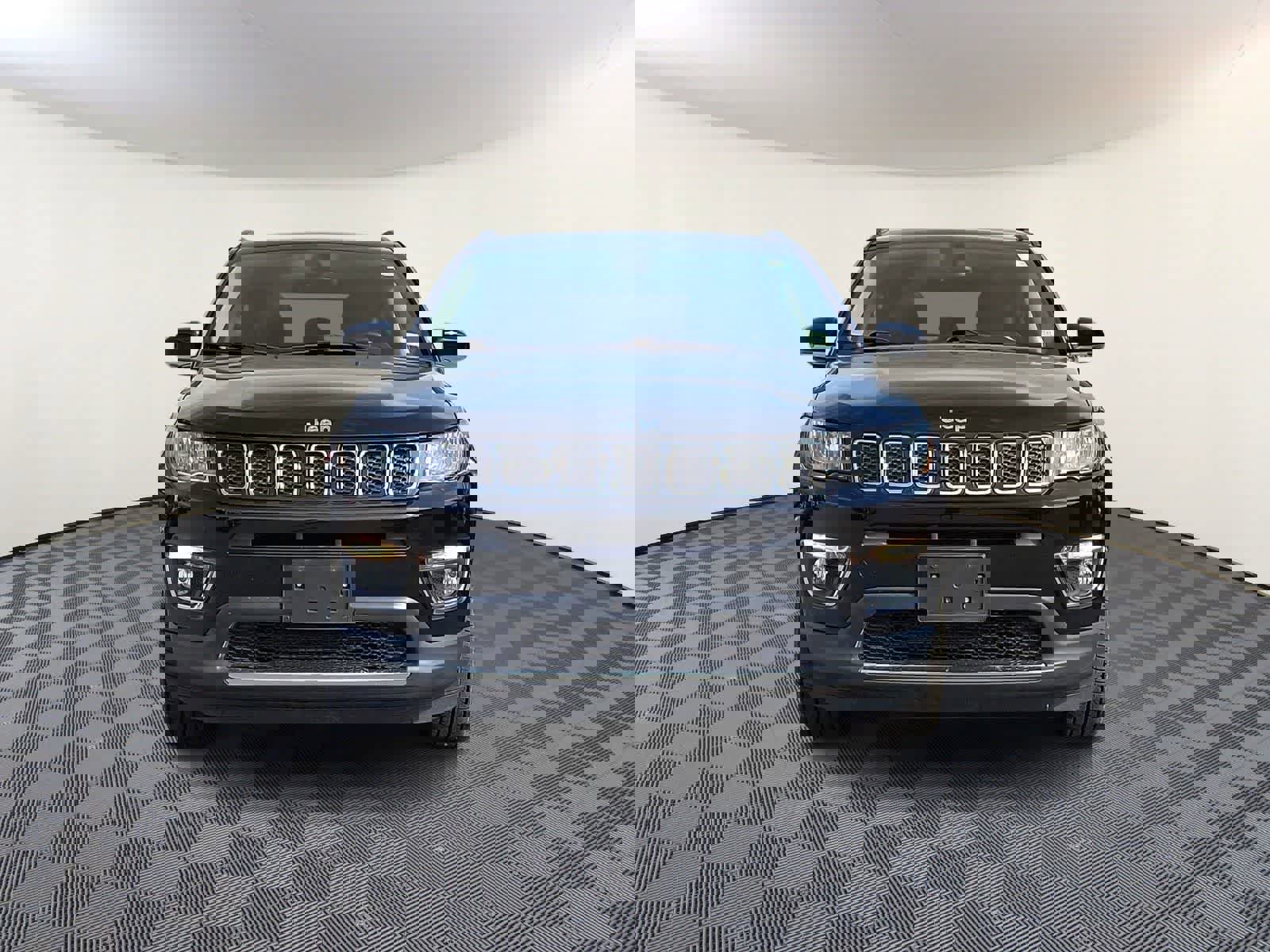 Used 2017 Jeep Compass Limited w/ Navigation Group image 3