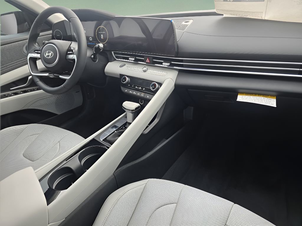 New 2026 Hyundai Elantra Limited image 26