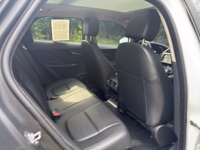 Used 2020 Jaguar F-PACE AWD/4WD image 16