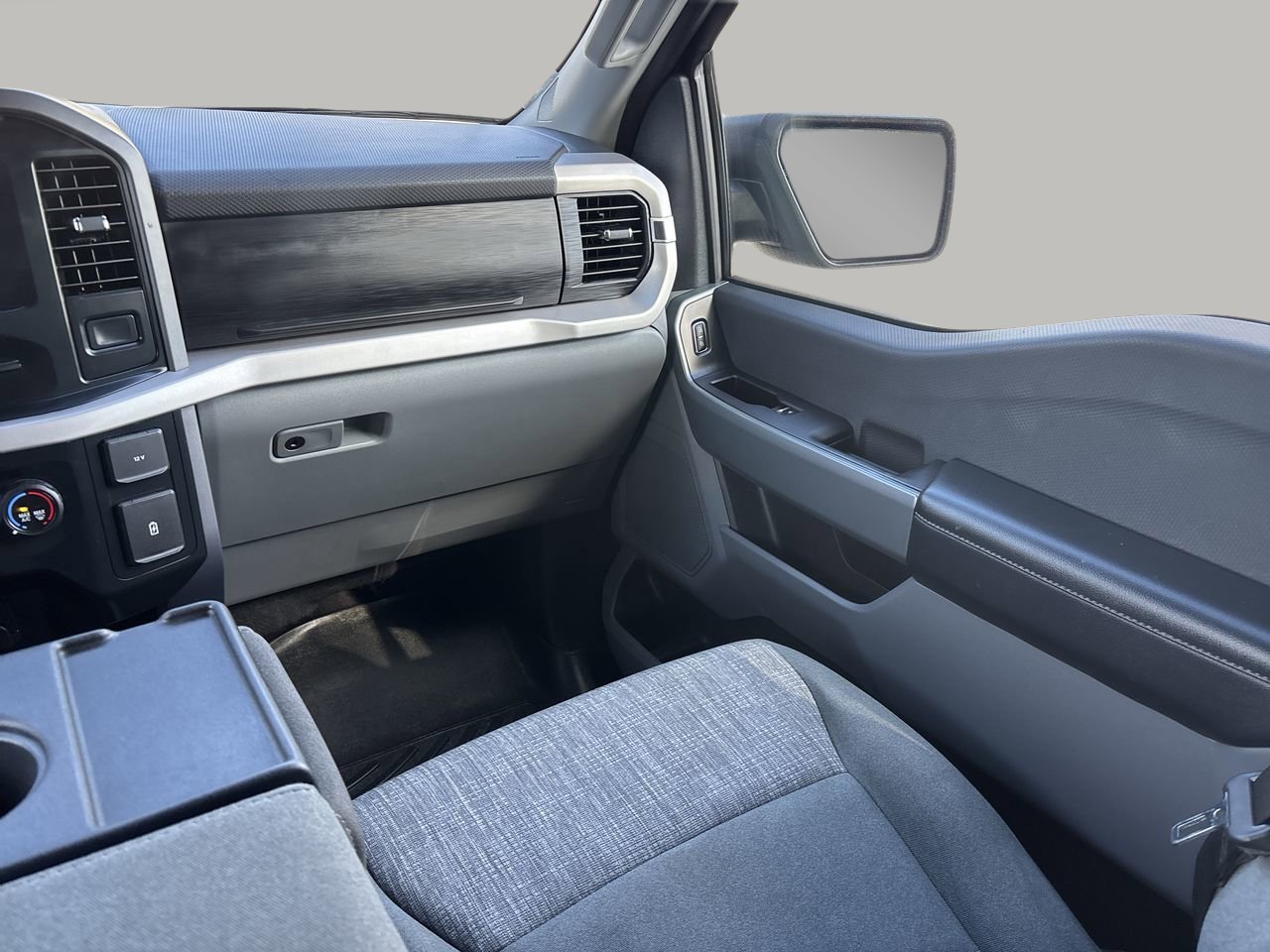 Used 2023 Ford F150 XLT image 16