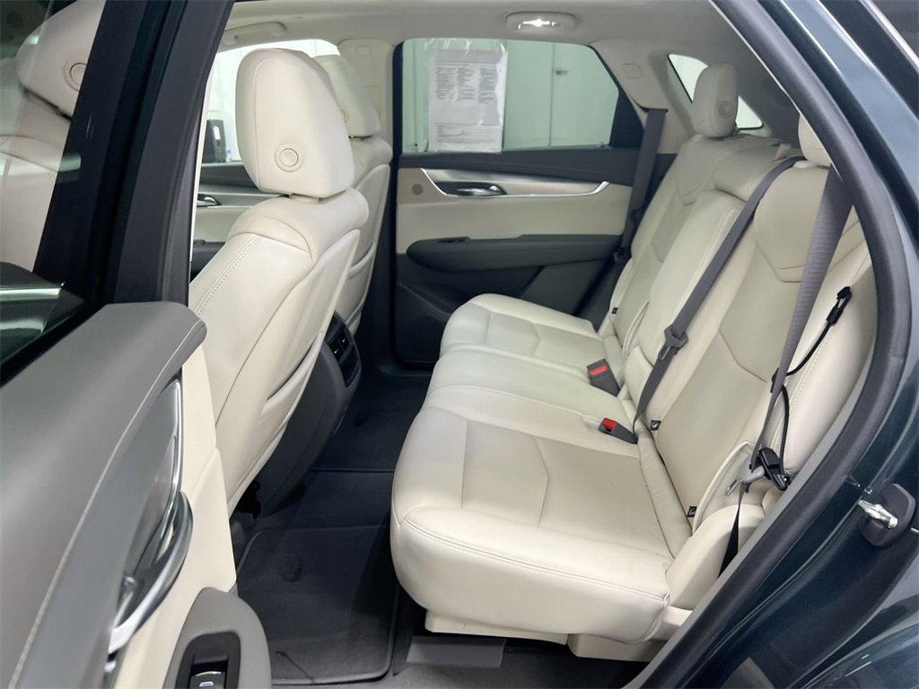 Used 2019 Cadillac XT5 Luxury image 24
