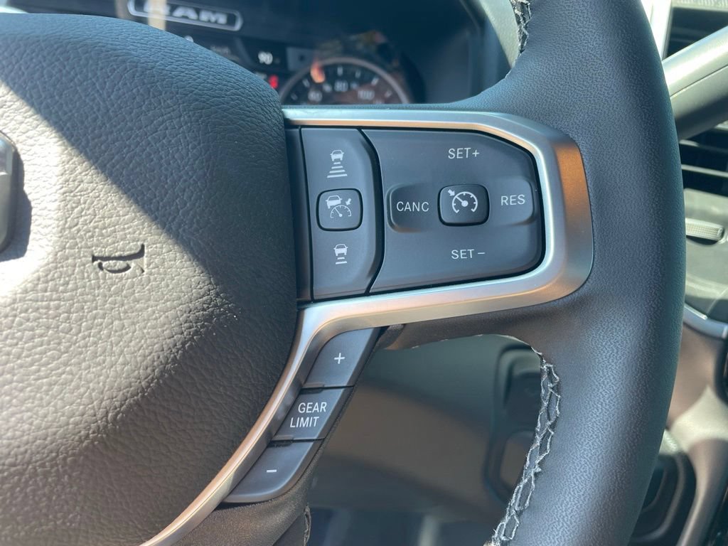 New 2026 RAM 2500 Big Horn AWD/4WD image 30