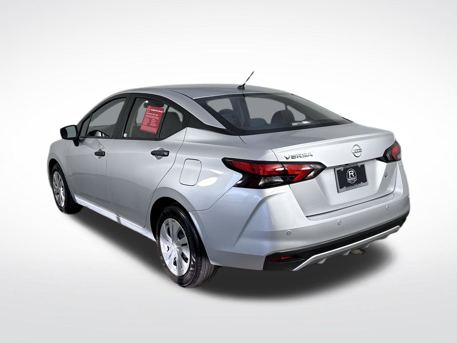 Certified 2025 Nissan Versa S FWD image 31