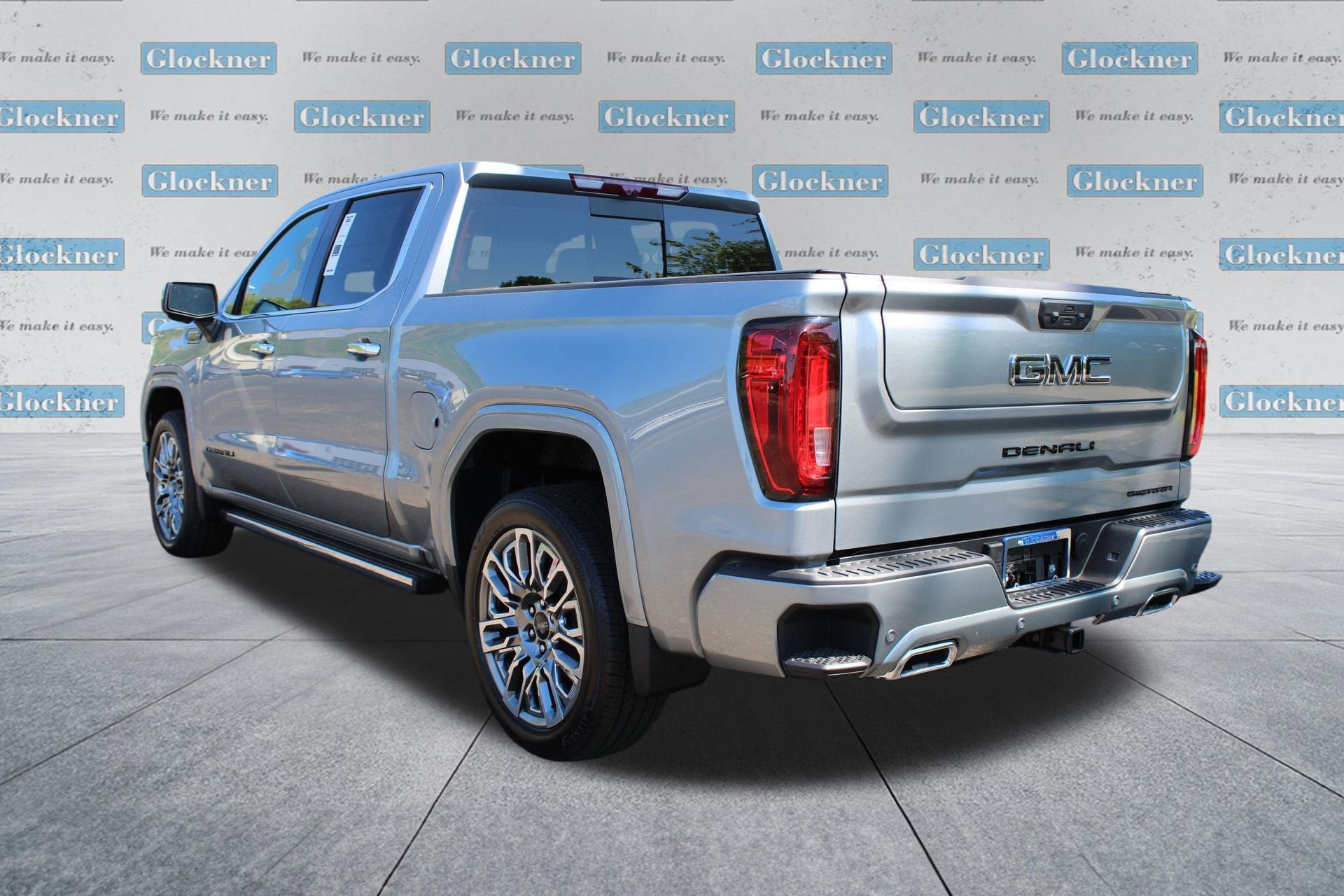 New 2026 GMC Sierra 1500 Denali Ultimate w/ LPO, Black Badging Package AWD/4WD image 10