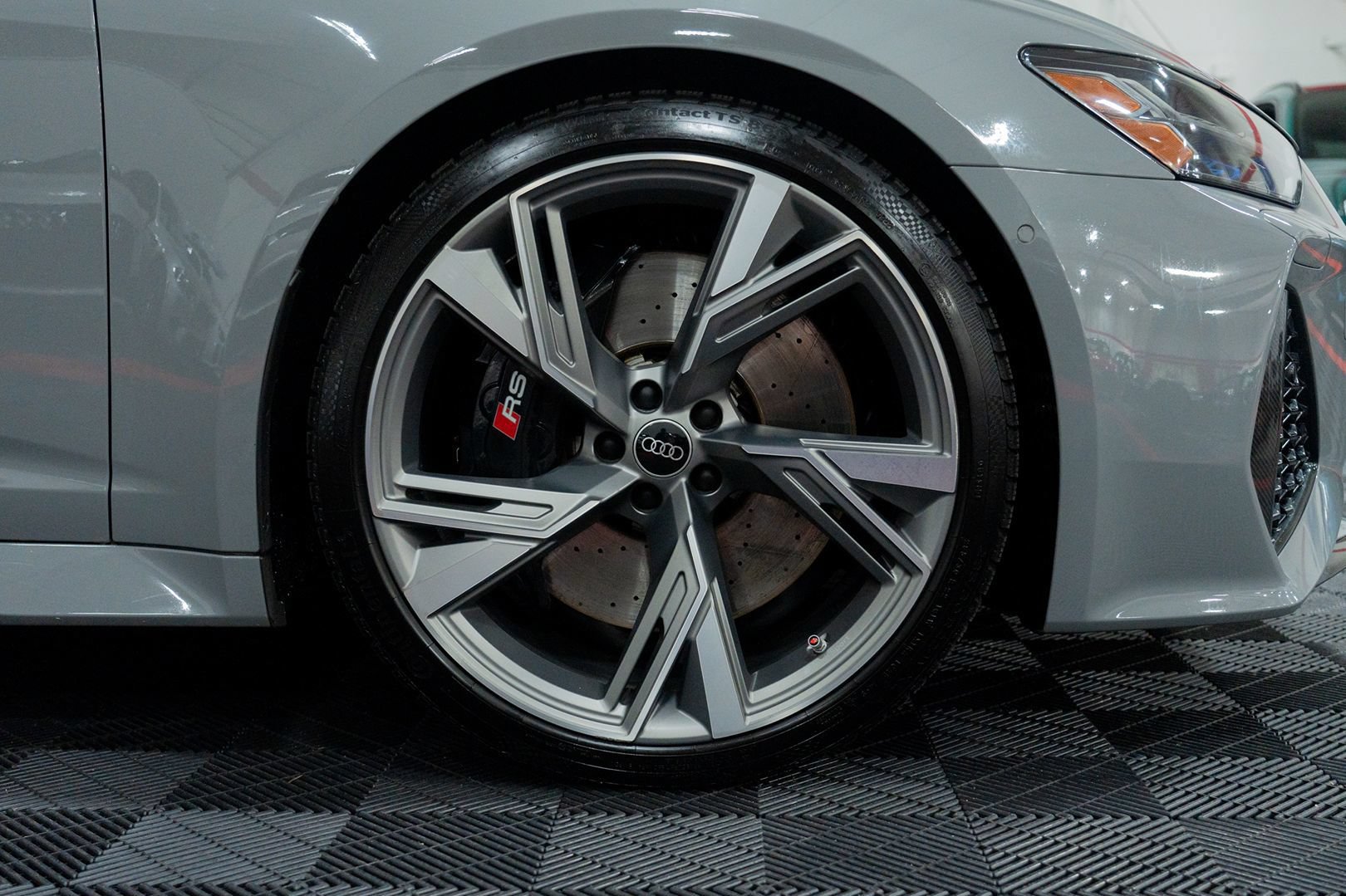 Used 2022 Audi RS 6 w/ Carbon Optic Package AWD/4WD image 15