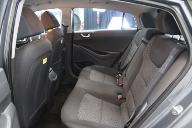 Used 2018 Hyundai Ioniq Plug-In Hybrid FWD image 23