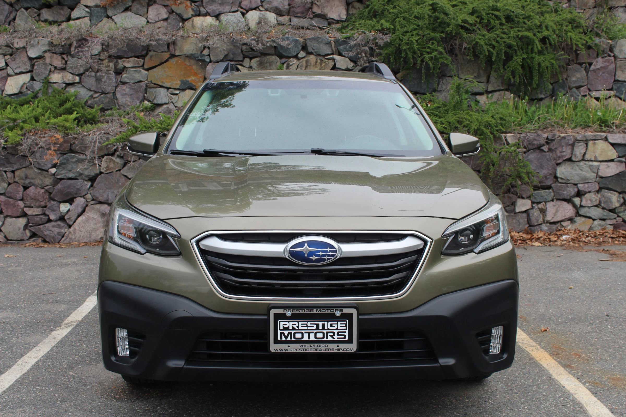 Used 2020 Subaru Outback Premium AWD/4WD image 3