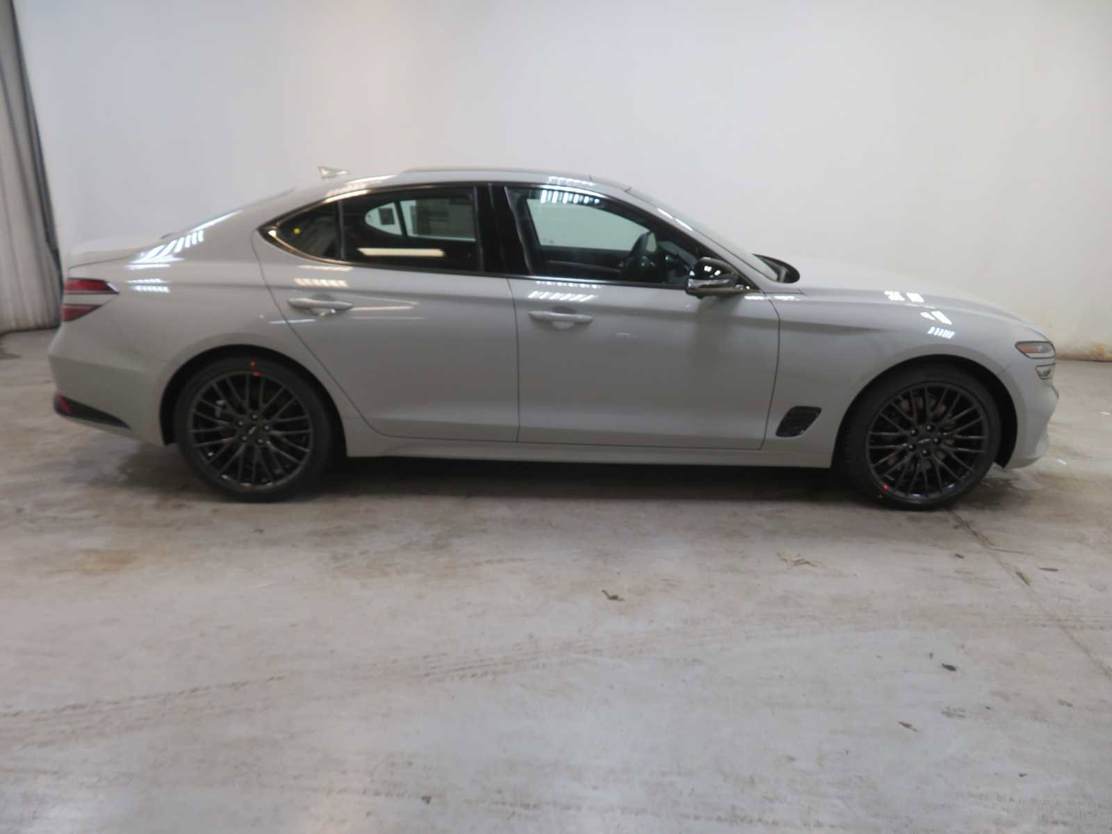 New 2026 Genesis G70 3.3T Prestige image 7