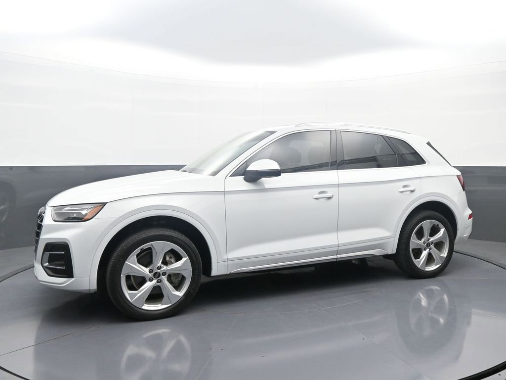 Used 2021 Audi Q5 2.0T Premium Plus w/ Premium Plus Package AWD/4WD image 4