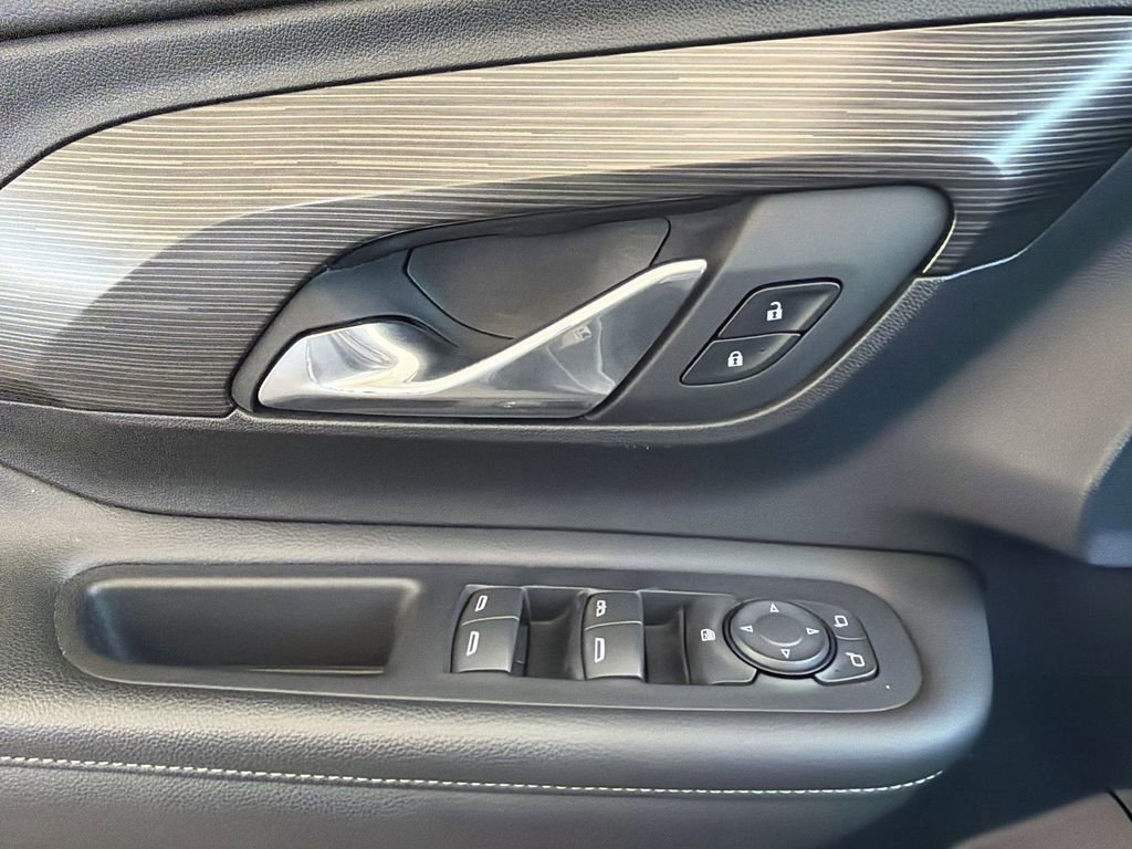 Certified 2023 GMC Terrain SLE image 28