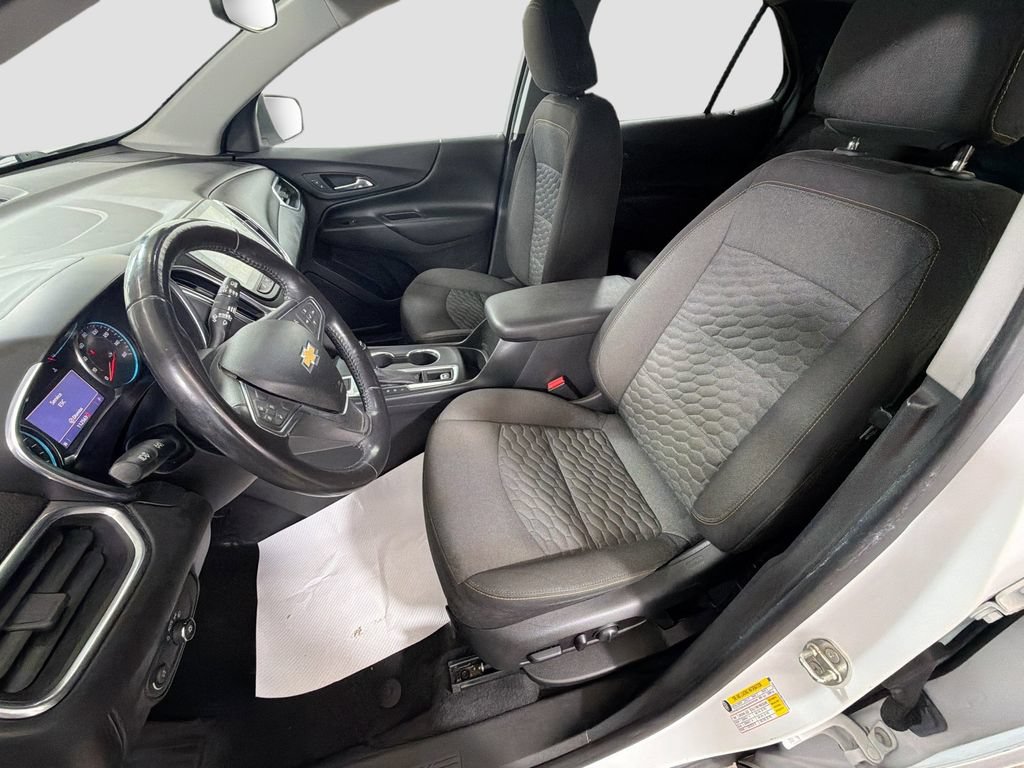 Used 2019 Chevrolet Equinox LT w/ Sun & Navigation Package AWD/4WD image 24