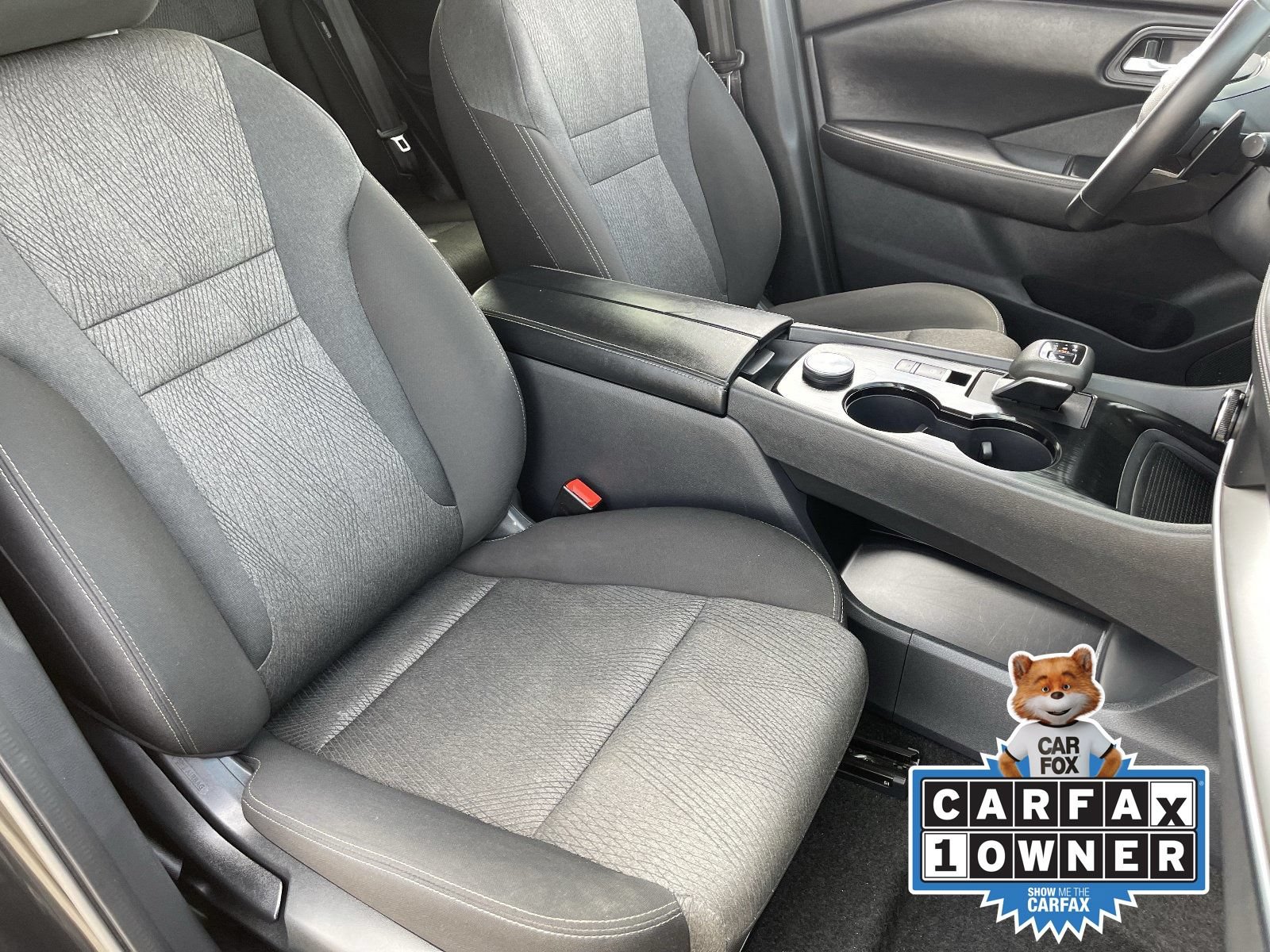 Used 2025 Nissan Rogue SV AWD/4WD image 11