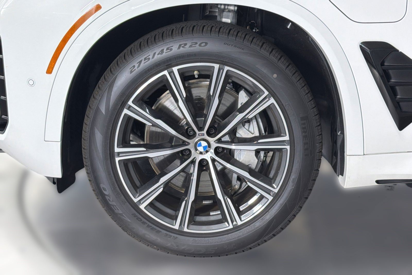 Used 2026 BMW X5 xDrive50e w/ M Sport Package AWD/4WD image 13