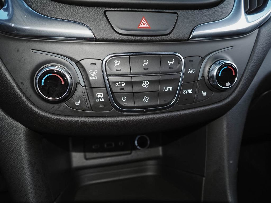 Used 2021 Chevrolet Equinox LT image 13