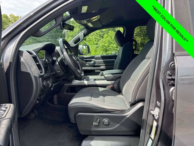 Used 2022 RAM 1500 Big Horn w/ Night Edition AWD/4WD image 3