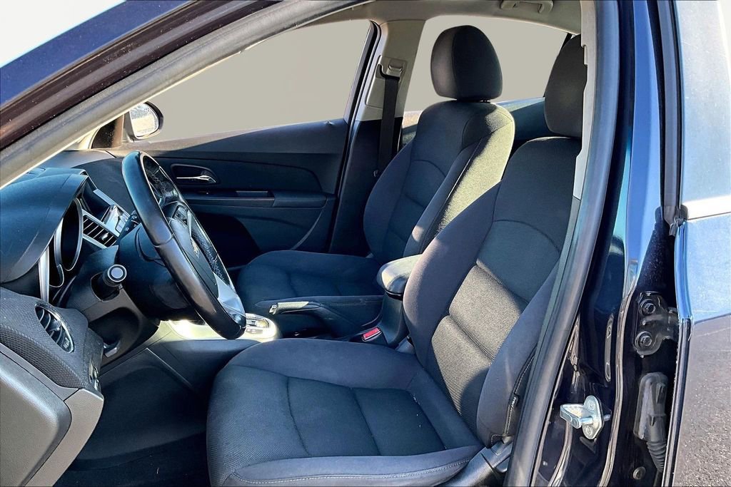 Used 2014 Chevrolet Cruze LT image 14
