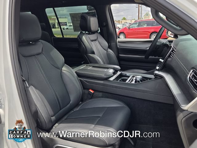 Used 2026 Jeep Grand Wagoneer Limited w/ Premium Group II AWD/4WD image 19