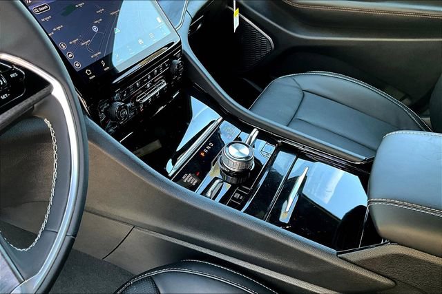 New 2025 Jeep Grand Cherokee Overland image 9