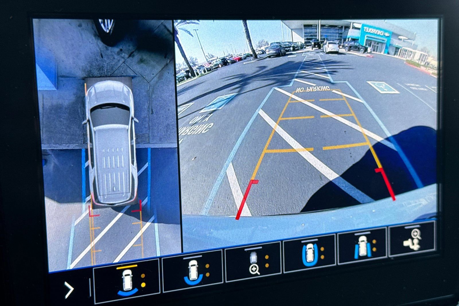 Used 2020 Chevrolet Traverse Premier w/ Redline Edition image 24