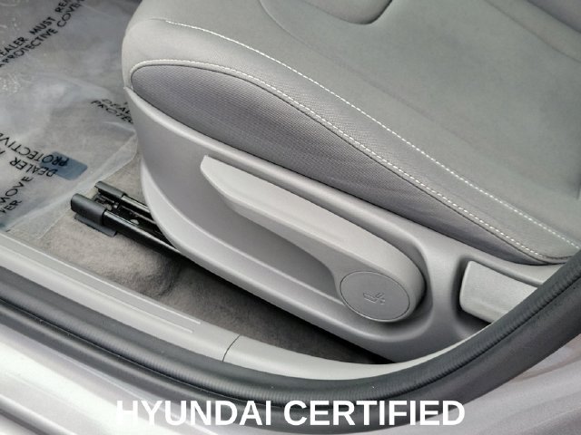 Certified 2023 Hyundai Elantra SEL FWD image 10