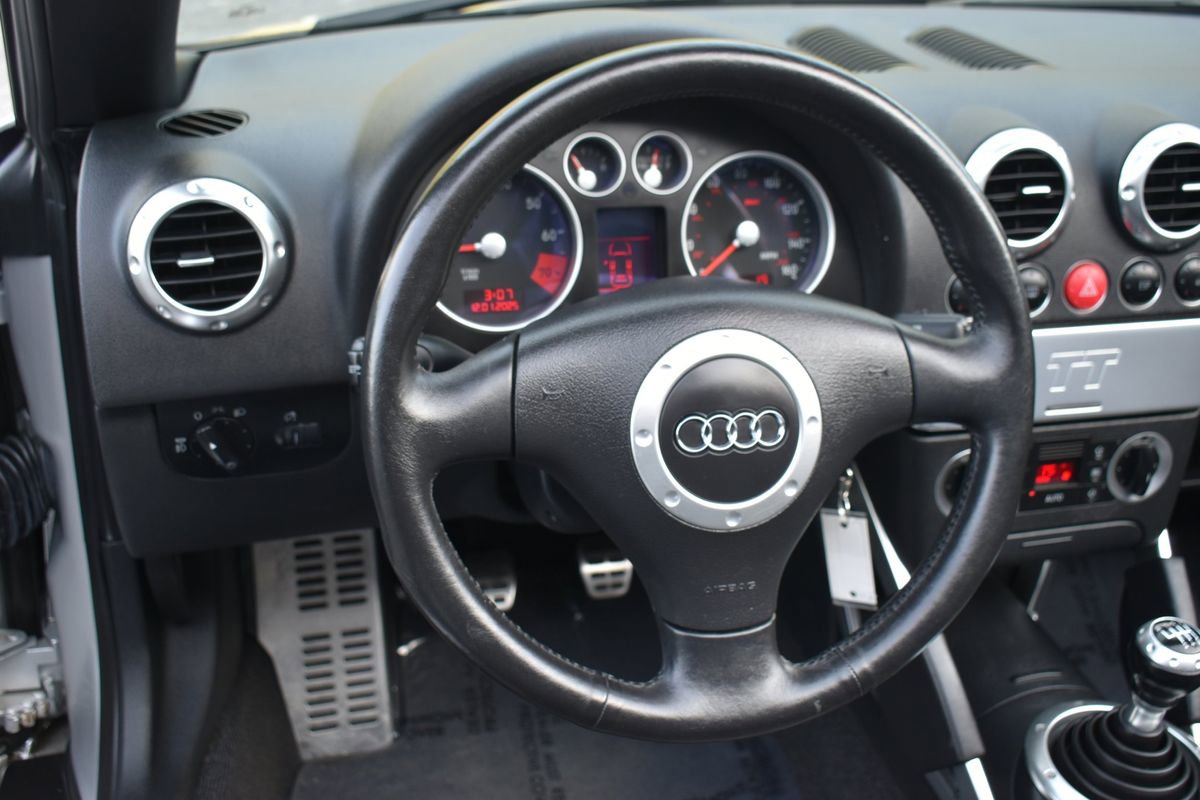 Used 2002 Audi TT 1.8T image 24