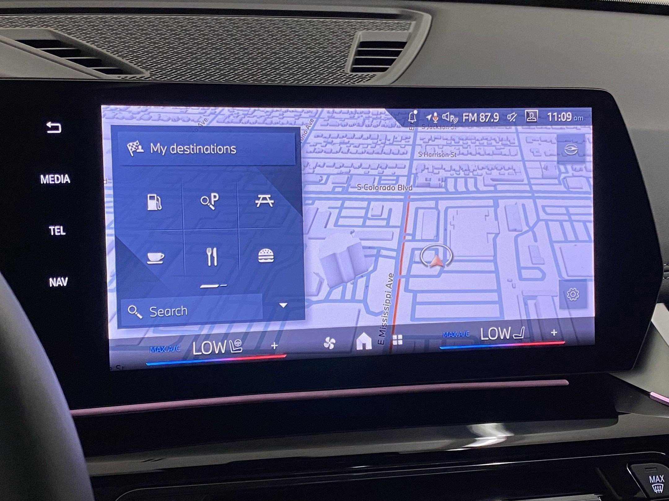 Used 2025 BMW X1 xDrive28i w/ Technology Package image 26