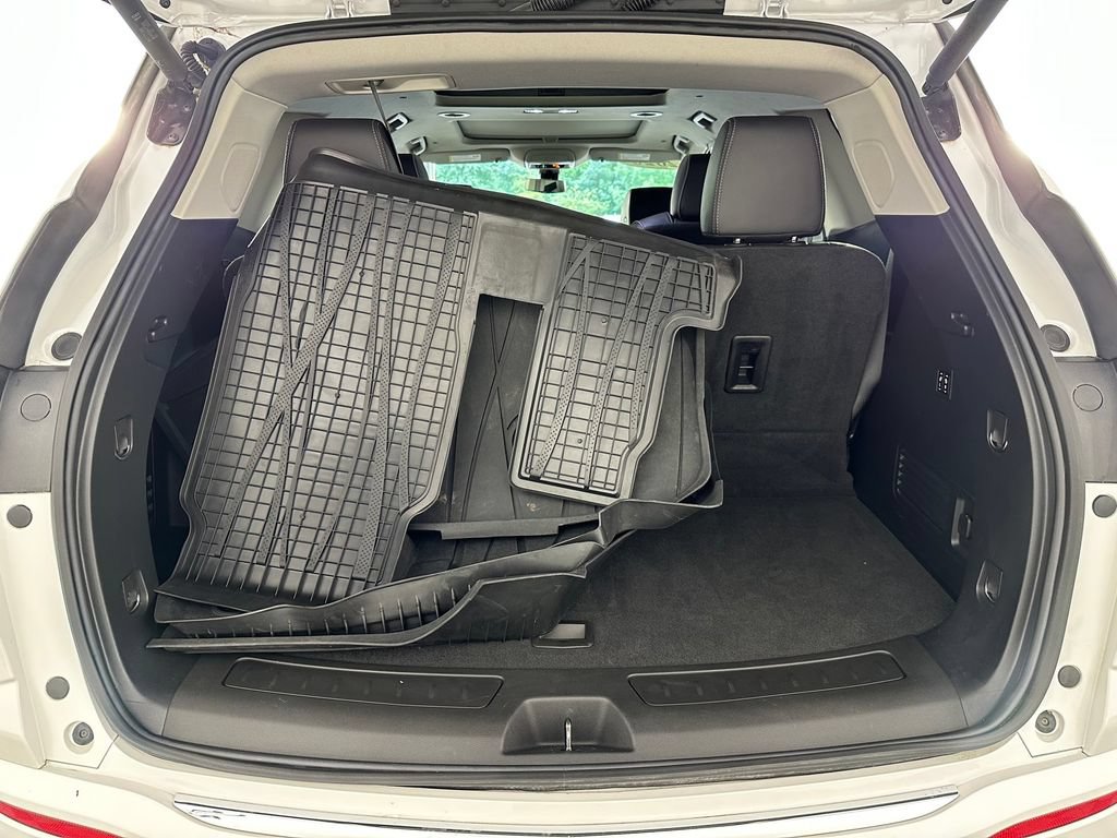 Used 2020 Buick Enclave Avenir w/ Avenir Technology Package FWD image 44