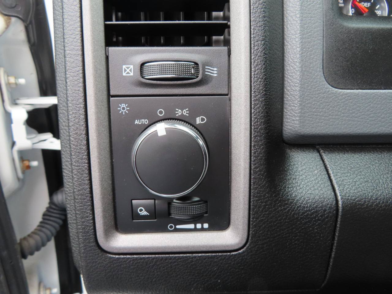 Used 2018 RAM 2500 Tradesman w/ Popular Equipment Group AWD/4WD image 31