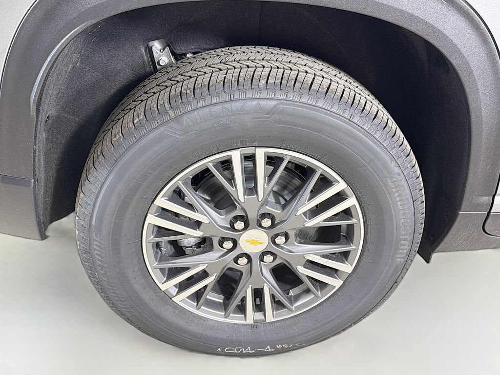 New 2026 Chevrolet Traverse LT w/ LPO, Floor Liner Package AWD/4WD image 27