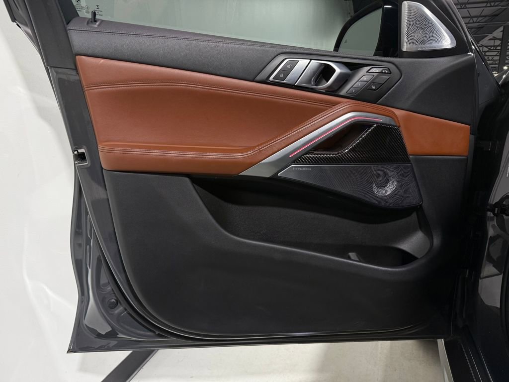 Used 2023 BMW X6 M50i w/ Executive Package image 14