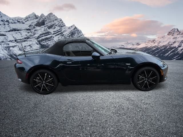 New 2025 MAZDA MX-5 Miata Grand Touring image 4