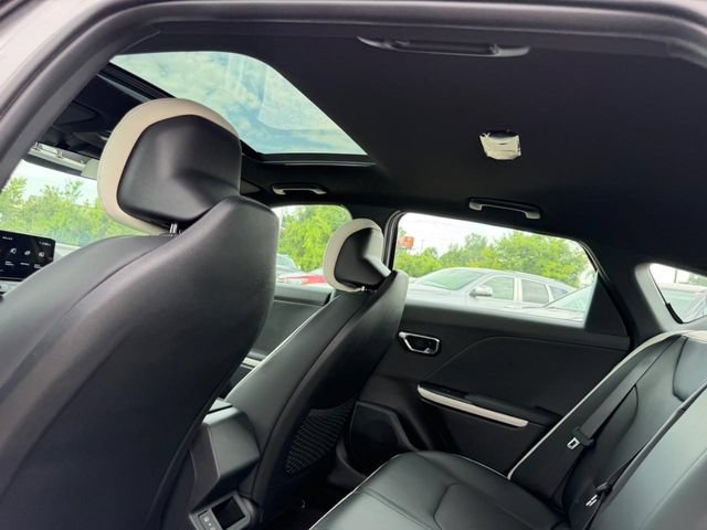 New 2026 Kia K4 GT-Line w/ GT-Line Sunroof Package FWD image 7