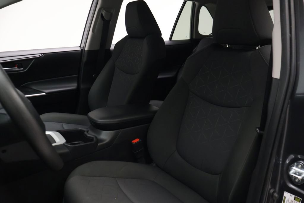 Certified 2025 Toyota RAV4 XLE FWD image 13