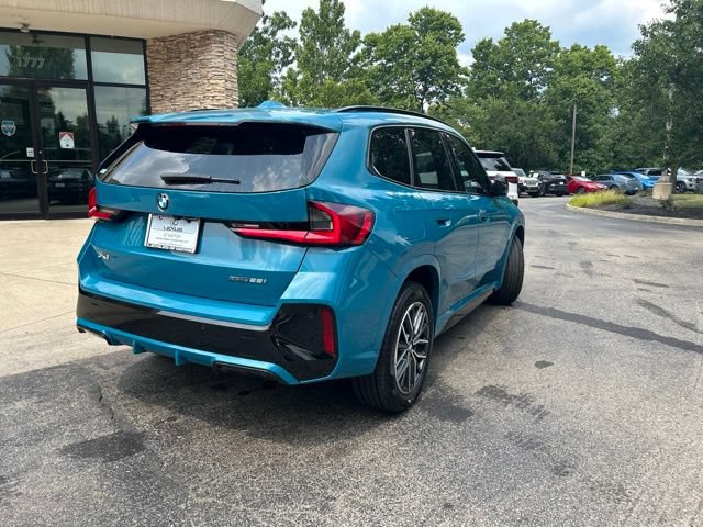 Used 2023 BMW X1 xDrive28i w/ M Sport Package AWD/4WD image 7