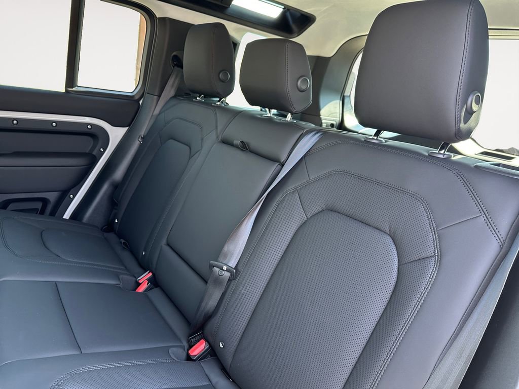 New 2026 Land Rover Defender 110 S AWD/4WD image 13