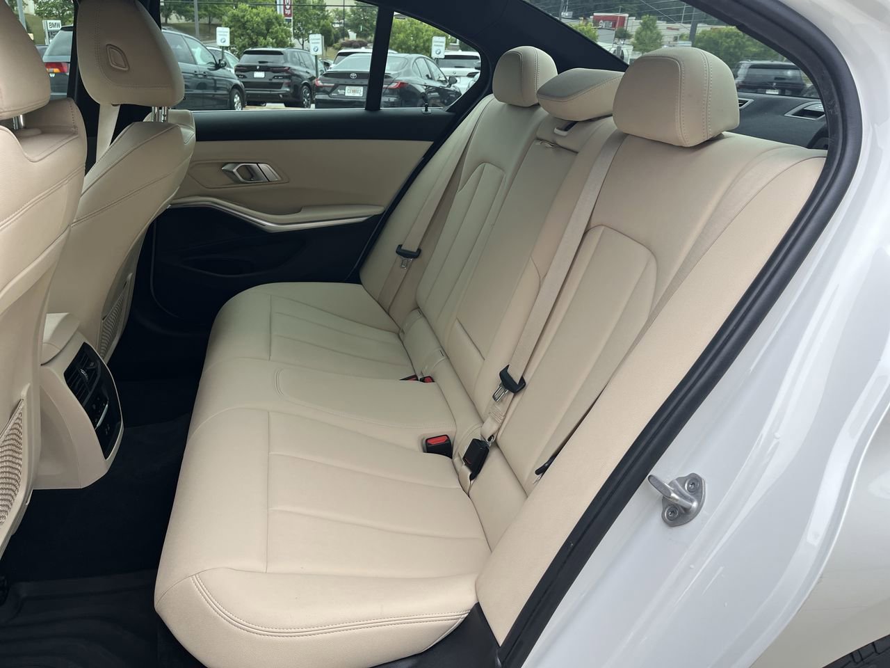 Used 2021 BMW 330i Sedan w/ Premium Package RWD image 31