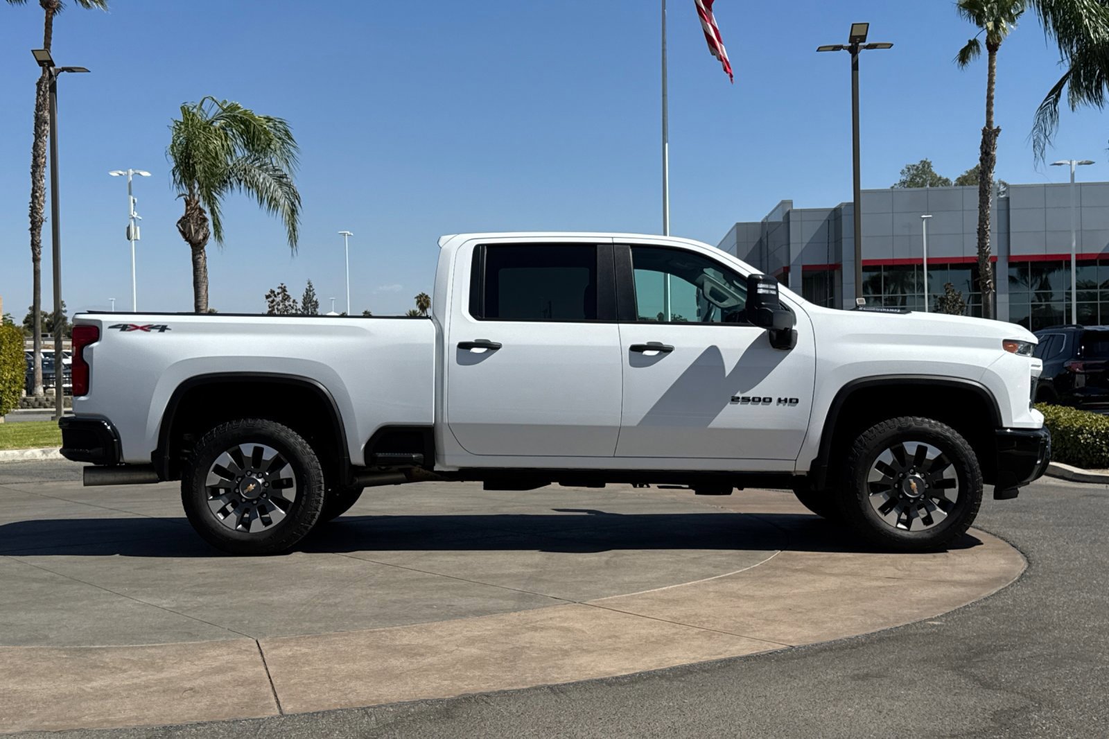 Used 2024 Chevrolet Silverado 2500 Custom w/ Custom Value Package AWD/4WD image 3