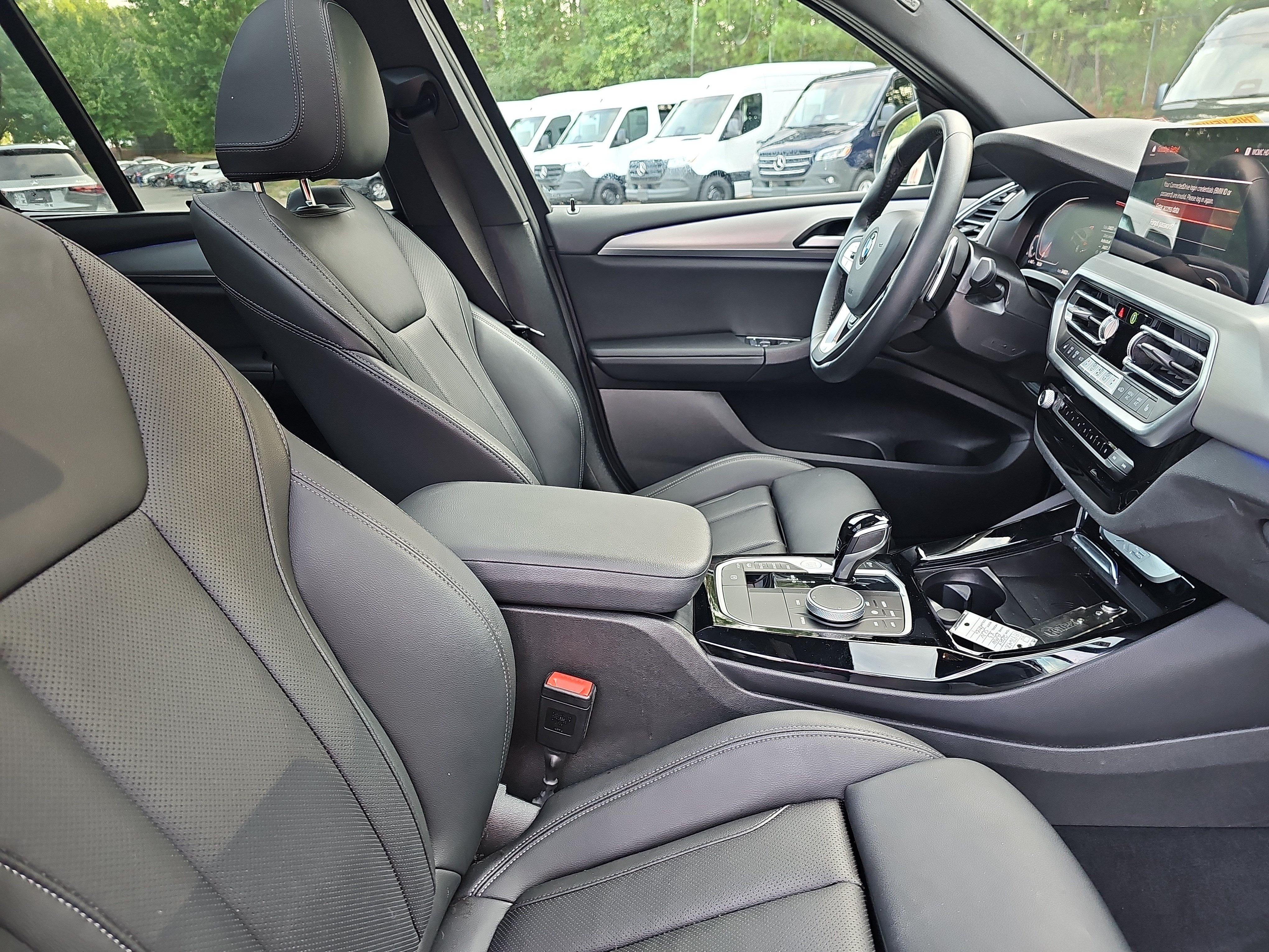 Used 2024 BMW X3 xDrive30i w/ Premium Package AWD/4WD image 10