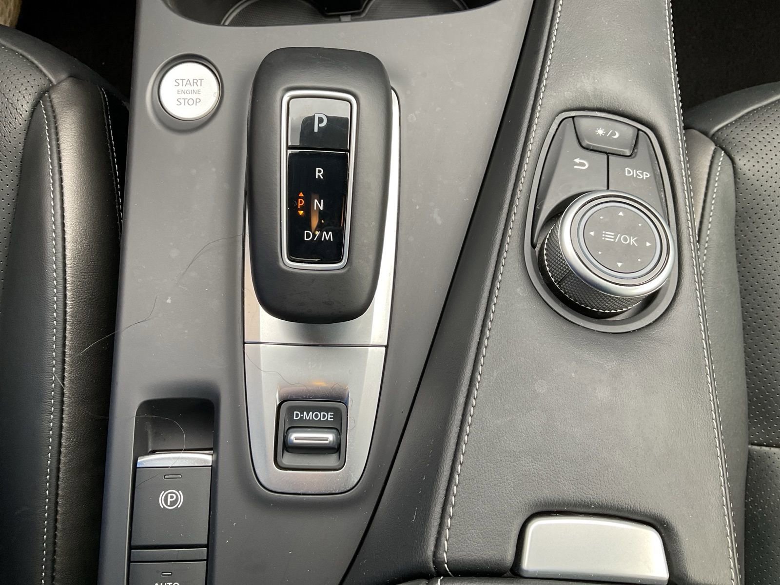 Used 2024 INFINITI QX55 Luxe w/ Cargo Package image 11