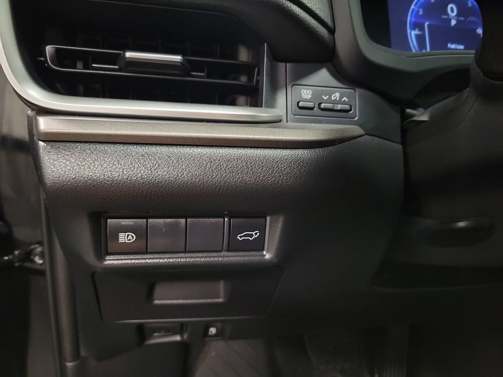 Used 2026 Toyota Grand Highlander AWD image 28
