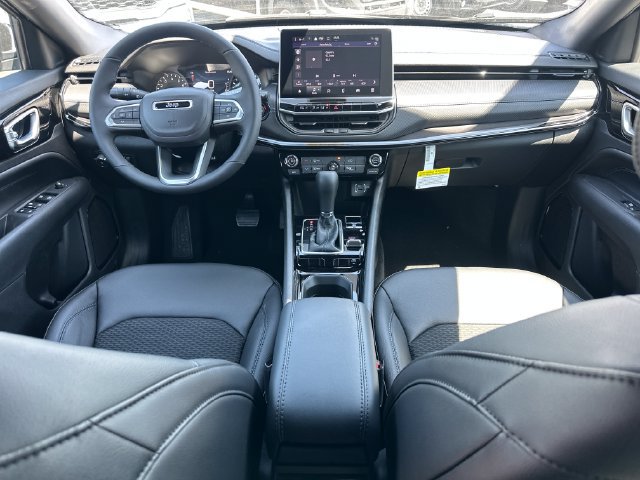 New 2026 Jeep Compass Latitude AWD/4WD image 13